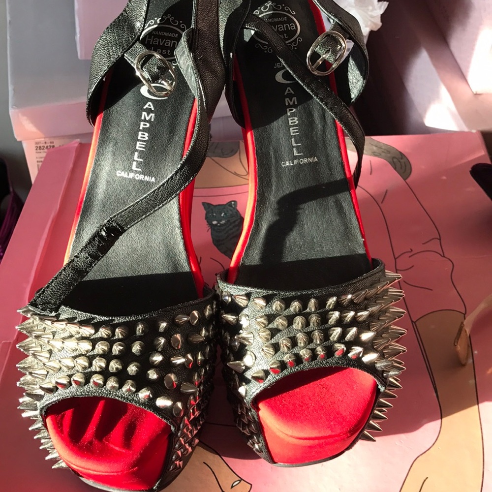 SOLD!!! Jeffrey Campbell Heelless Wedge Price Firm